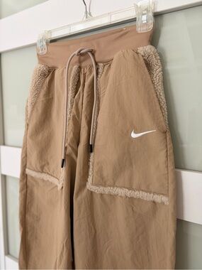 Nike Tan Sherpa-Trim Drawstring Joggers